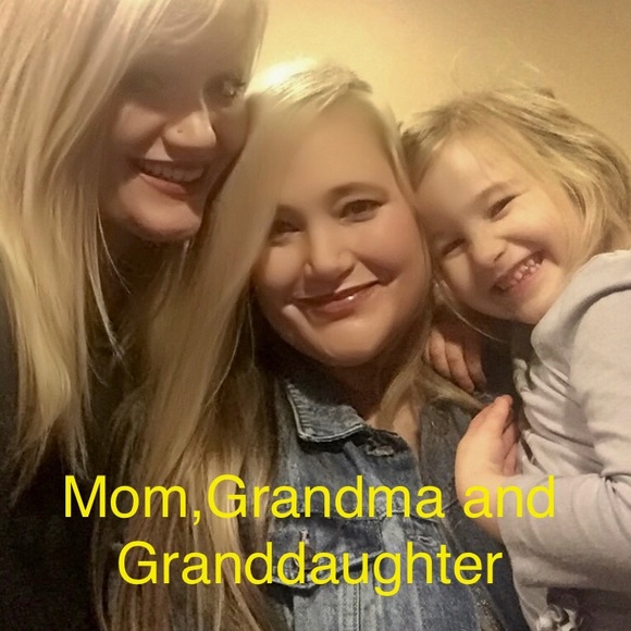 Meet your Posher, Mindy - Picture 12 of 16